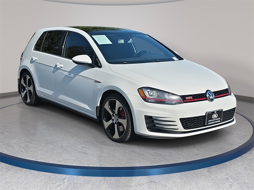 2016 Volkswagen Golf GTI photo 3