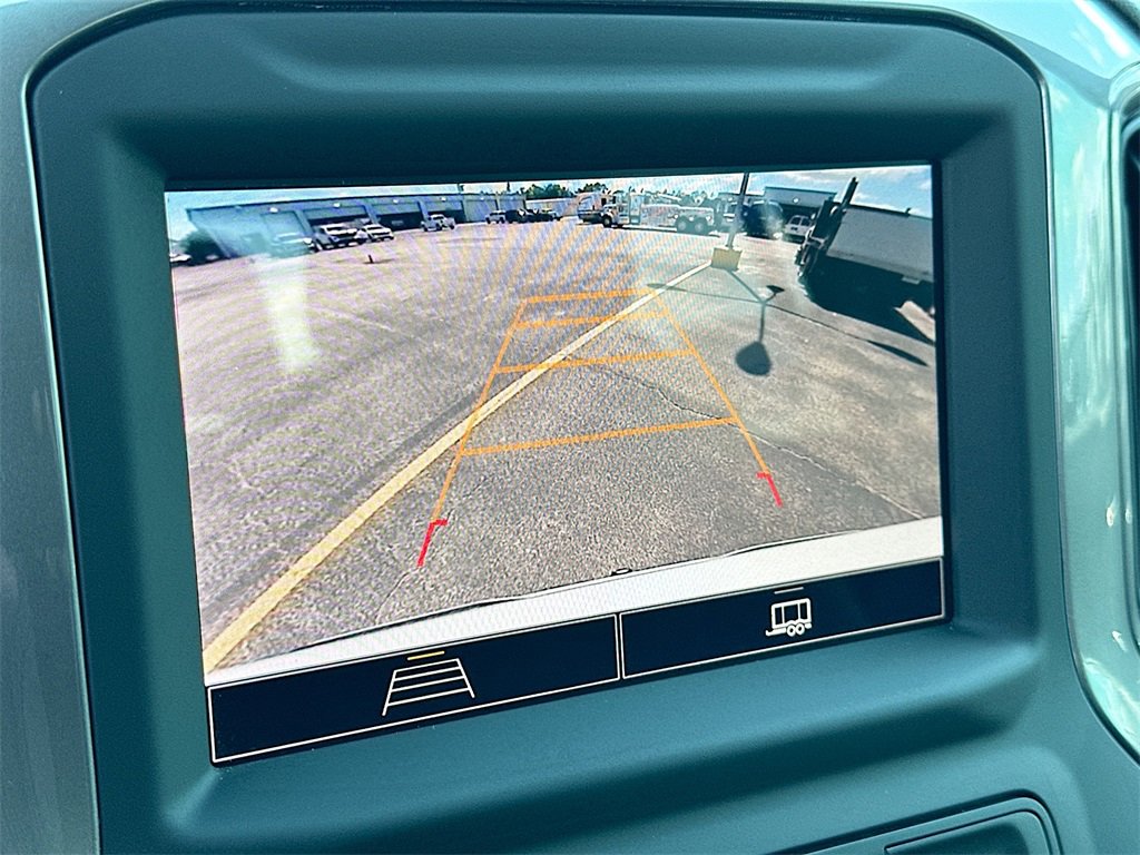 2023 Chevrolet Silverado 1500 Custom photo 12