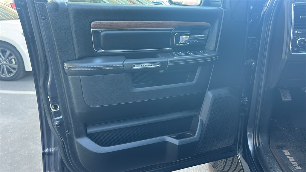 2018 Ram 1500 Laramie photo 16