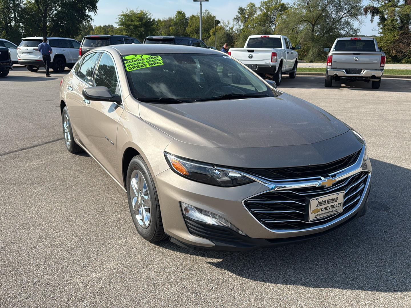 Used 2023 Chevrolet Malibu 1LT with VIN 1G1ZD5ST5PF211209 for sale in Salem, IN