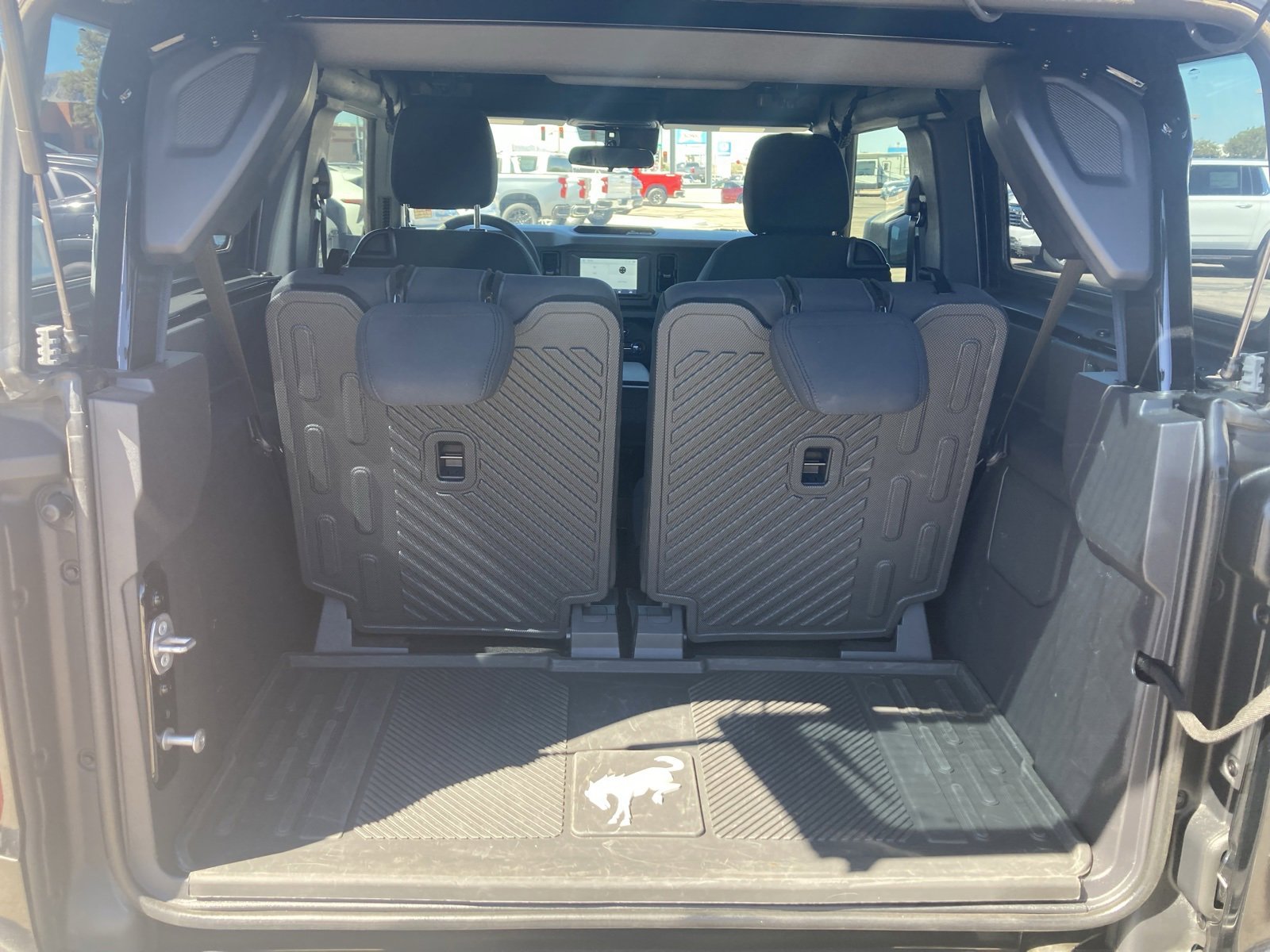 2023 Ford Bronco Base photo 35