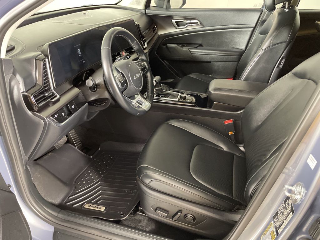 2024 Kia Sportage EX photo 18