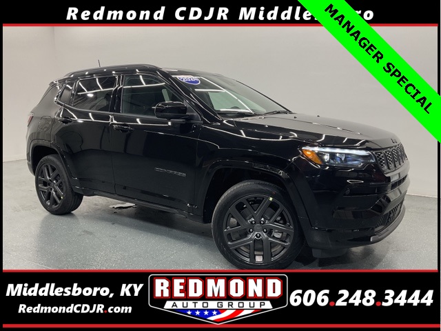 New 2024 Diamond Black Crystal Pearl-Coat Exterior Paint Jeep Limited image 1
