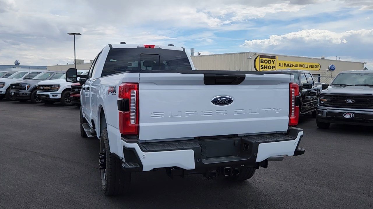 2026 Ford F-350 XL photo 3