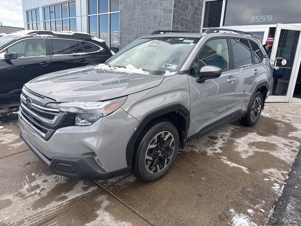2025 Subaru Forester Premium Base photo 4