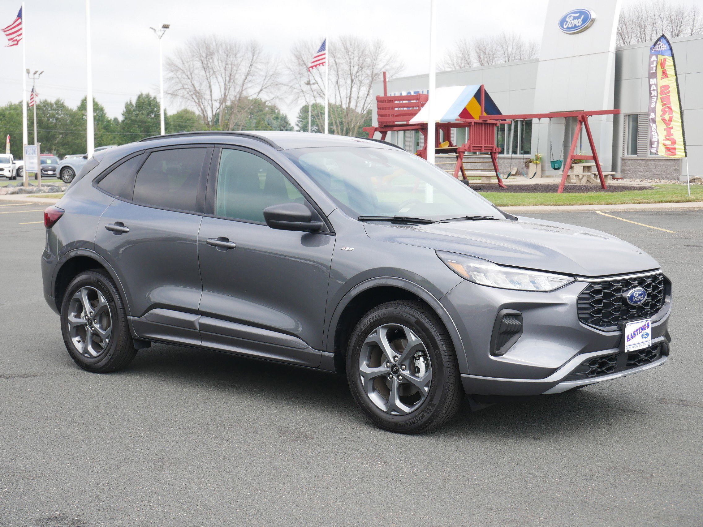 2024 Ford Escape ST-Line photo 2