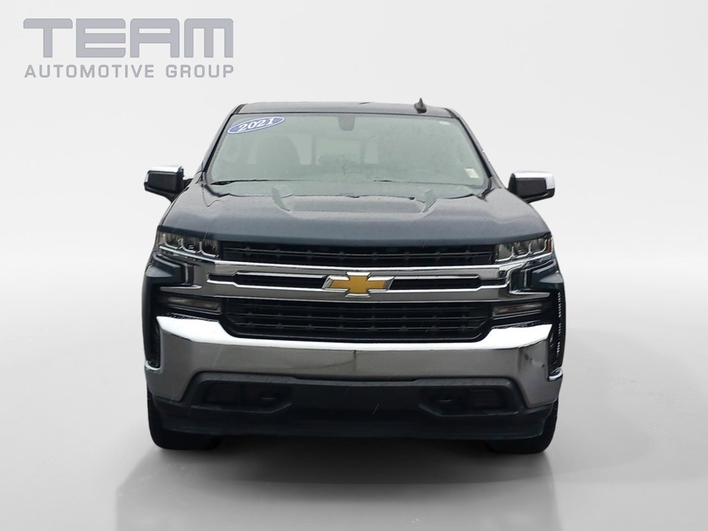 2021 Chevrolet Silverado LT photo 2