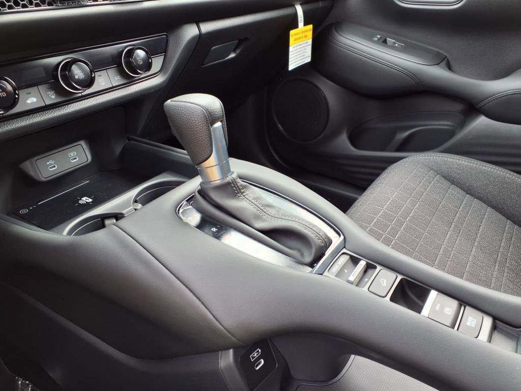 2026 Honda HR-V LX photo 10