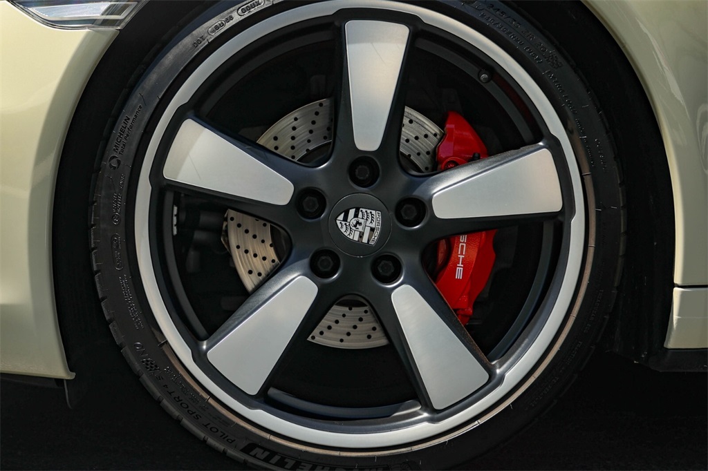 2014 Porsche 911 Anniversary Edition photo 11