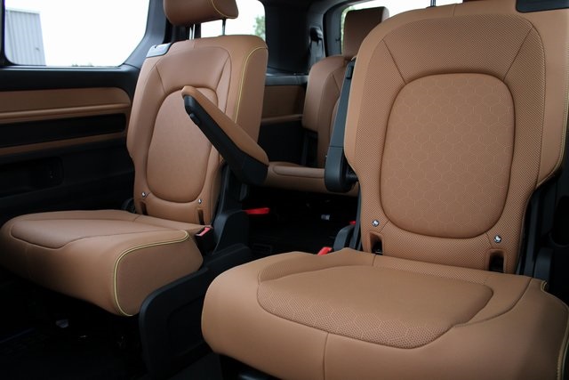 2025 Volkswagen ID. Buzz Pro Plus photo 2