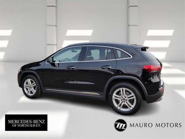 2022 Mercedes Benz GLA 250 4MATIC photo 2
