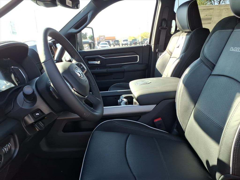 2026 Ram 2500 Laramie photo 9