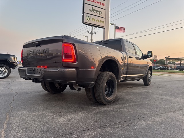 2025 Ram 3500 Limited photo 4