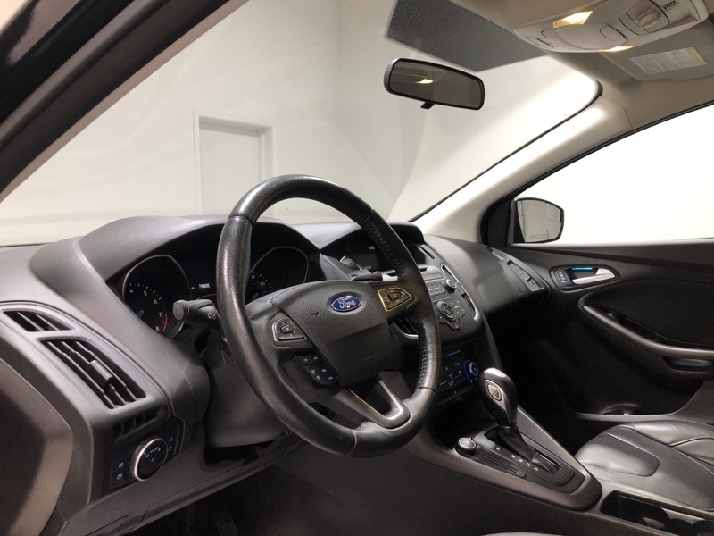 2016 Ford Focus SE photo 18