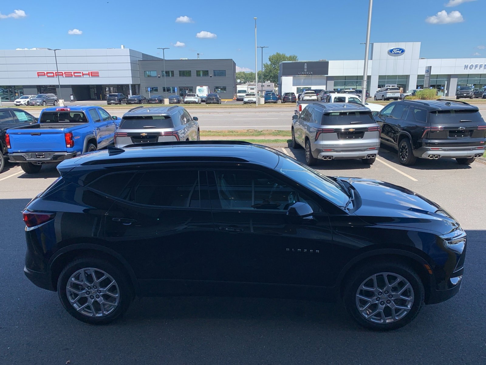2025 Chevrolet Blazer 2LT photo 4