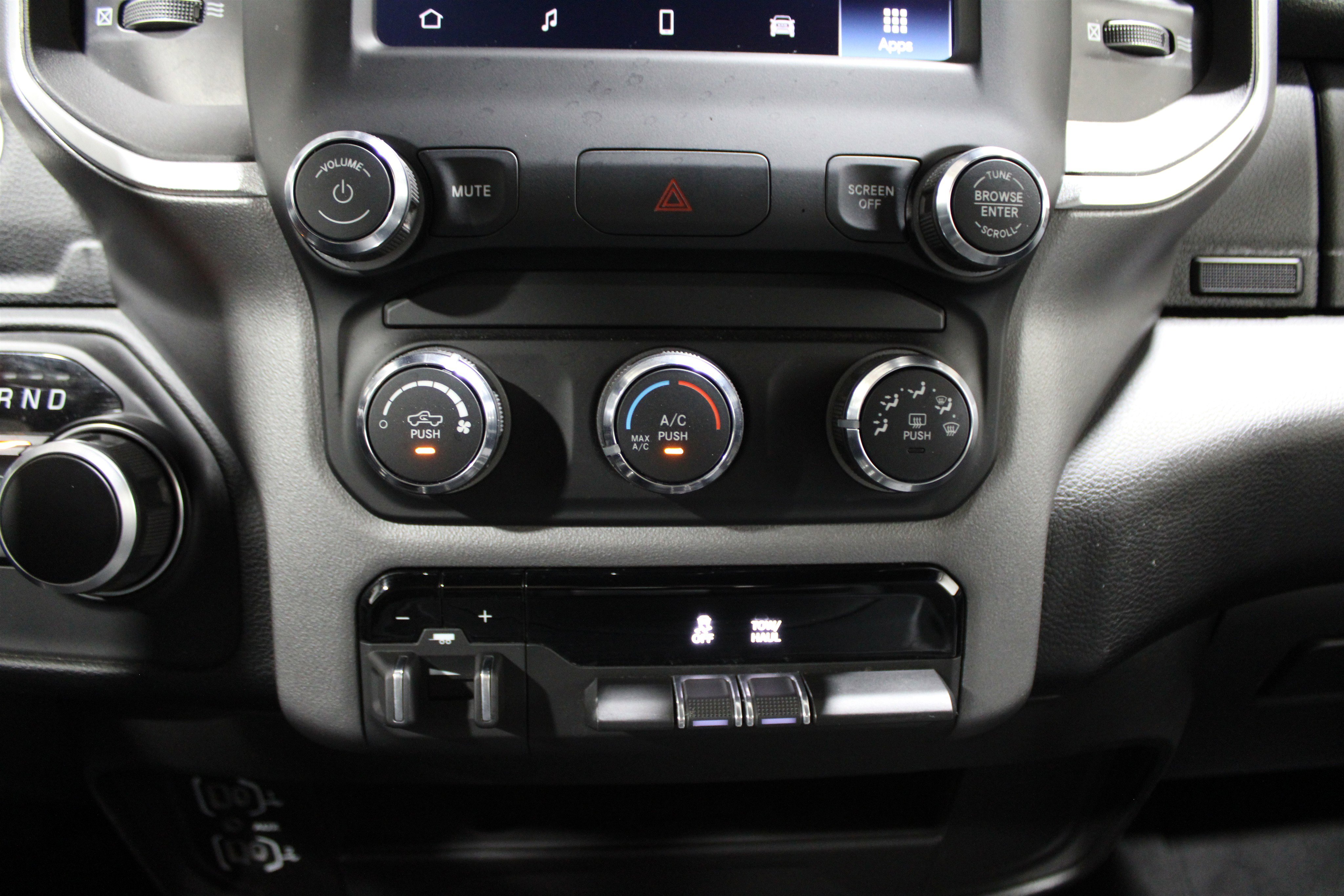 2024 Ram 2500 Big Horn photo 18