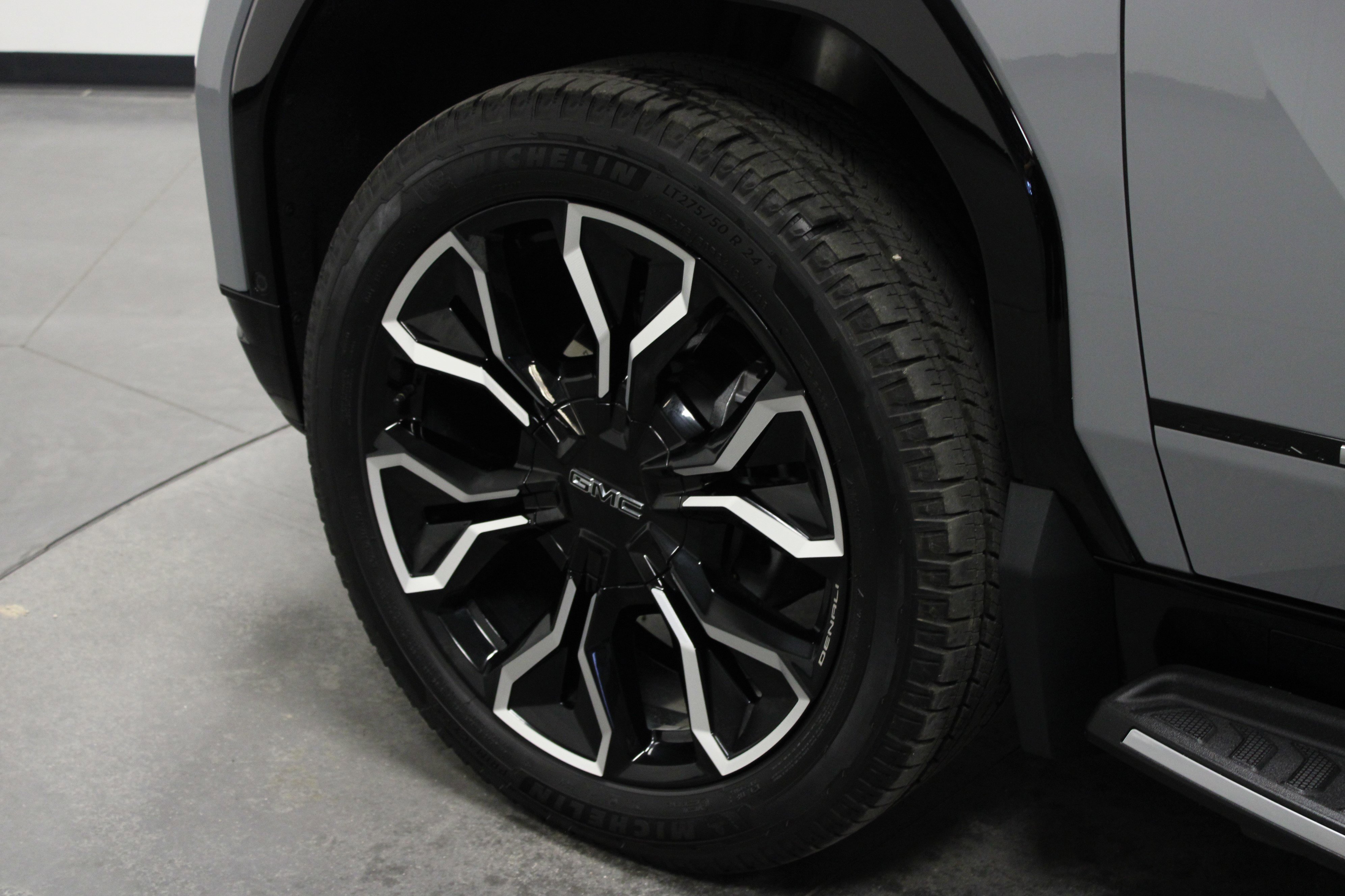 2024 Gmc Sierra EV Denali Edition 1 photo 8