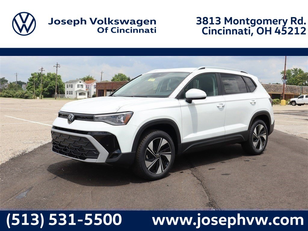 2025 Volkswagen Taos SE's photo