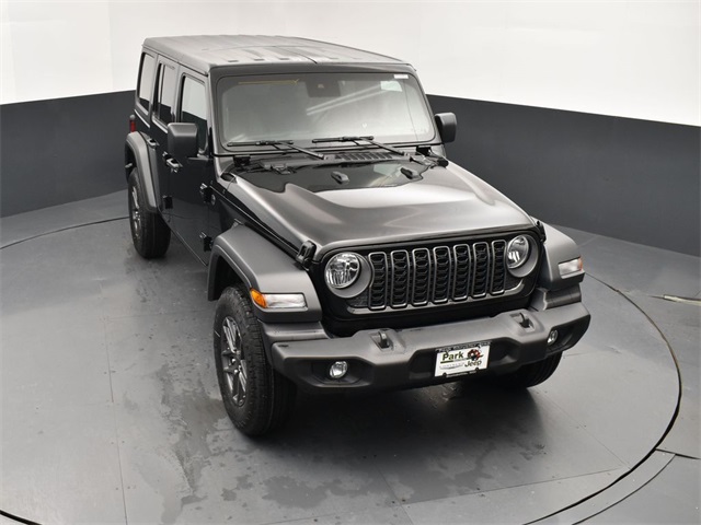 2025 Jeep Wrangler photo 12