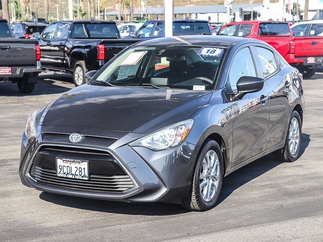 2018 Toyota Yaris iA Base photo 3