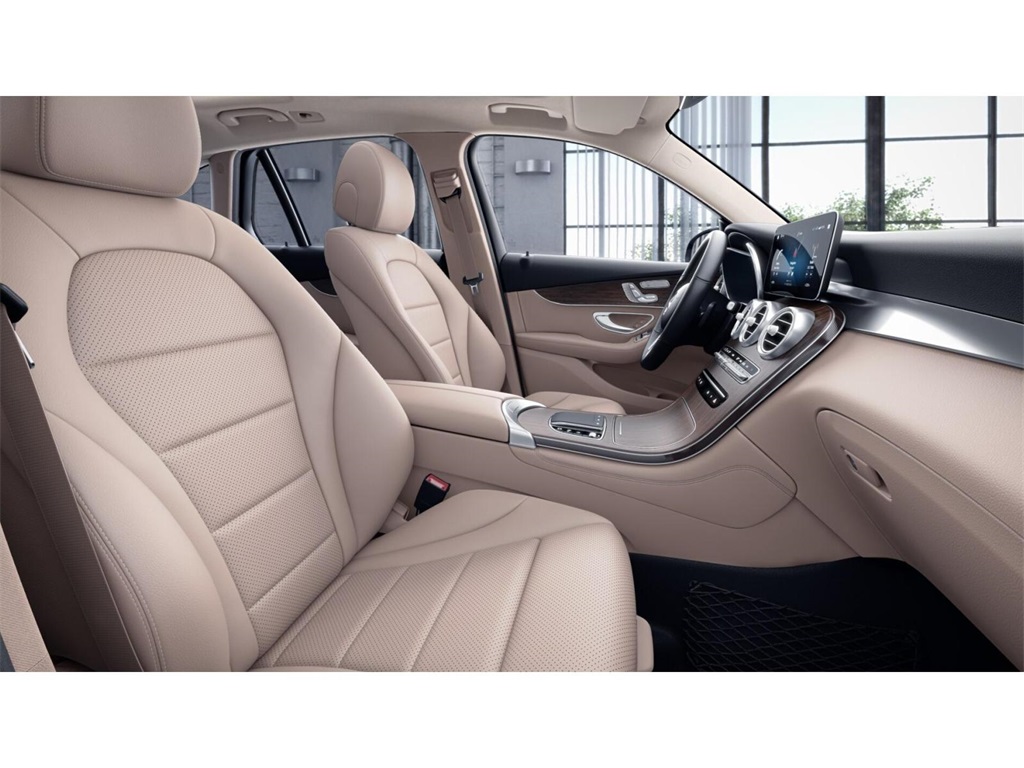 2021 Mercedes Benz GLC 300 4MATIC photo 3
