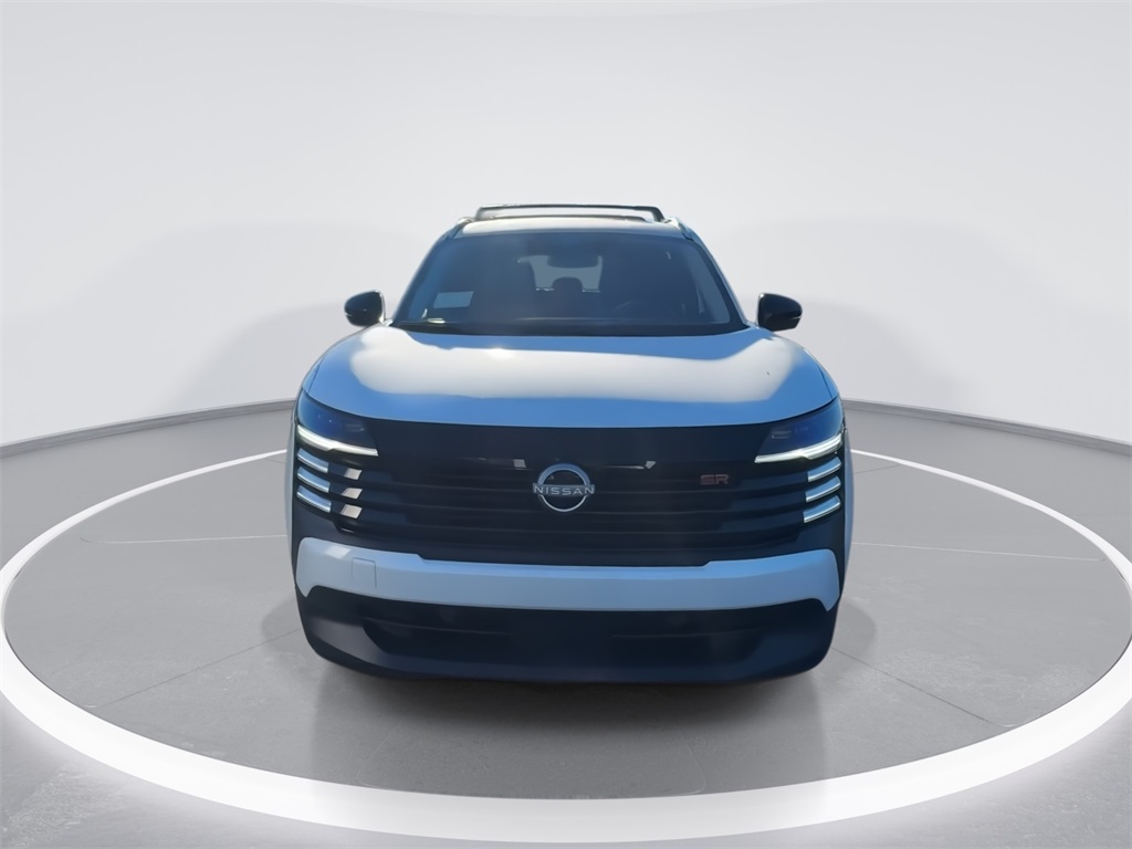 2026 Nissan Kicks SR photo 3