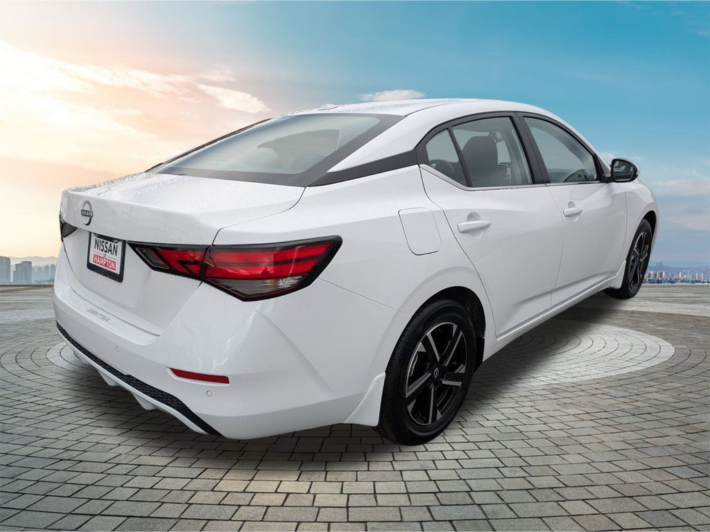 2025 Nissan Sentra SV photo 3