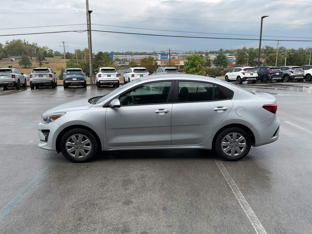 2023 Kia Rio LX photo 4
