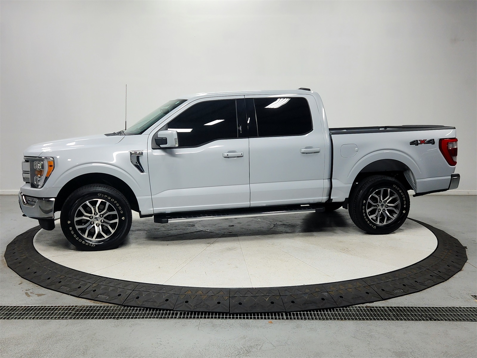 2021 Ford F-150 Lariat photo 4