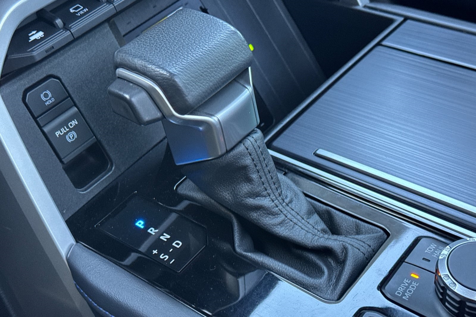 2022 Toyota Tundra Platinum photo 19