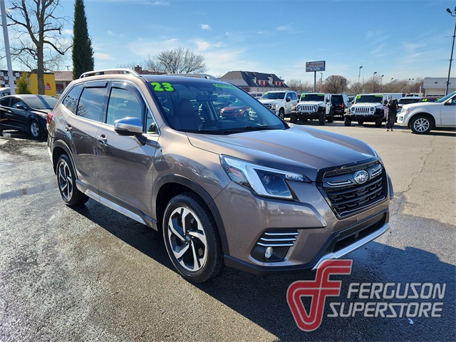 2023 Subaru Forester Touring's photo