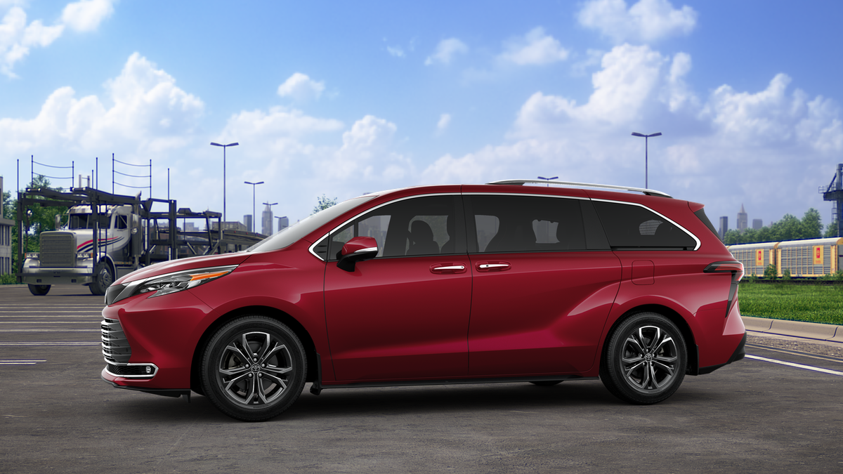 2025 Toyota Sienna Platinum photo 3