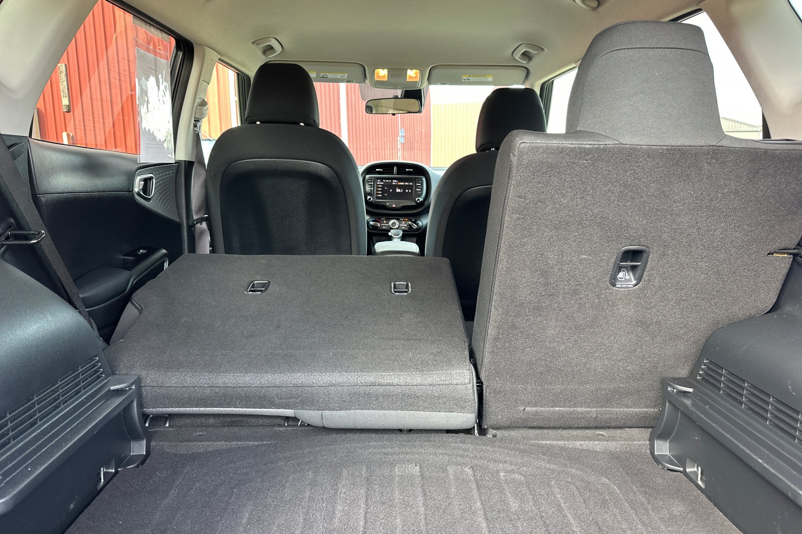 2023 Kia Soul LX photo 10