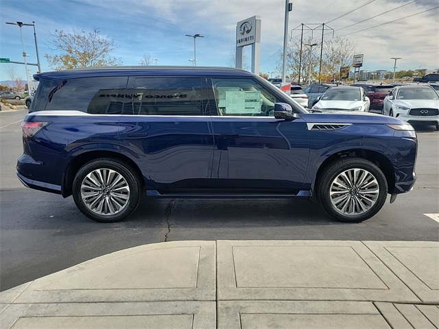 2025 Infiniti QX80 Luxe photo 5