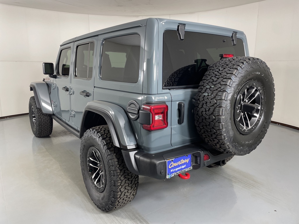 2025 Jeep Wrangler Rubicon X photo 5
