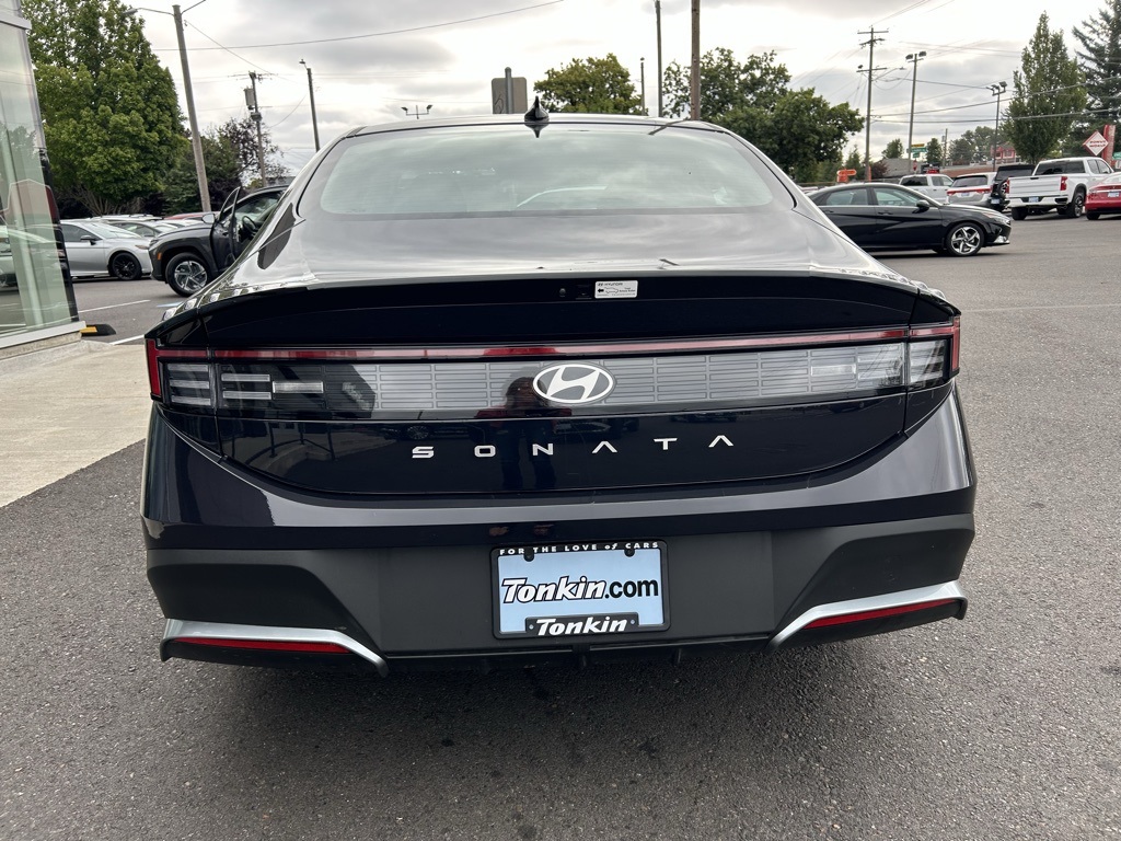 2025 Hyundai Sonata SE photo 4