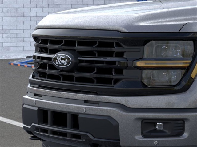 2025 Ford F-150 XLT photo 16