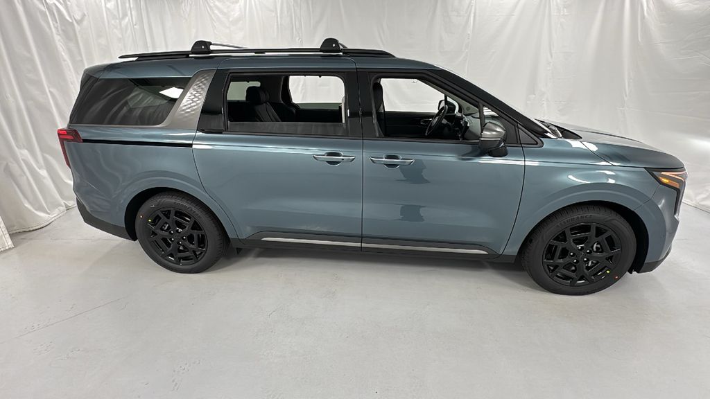 2026 Kia Carnival SX Prestige photo 2