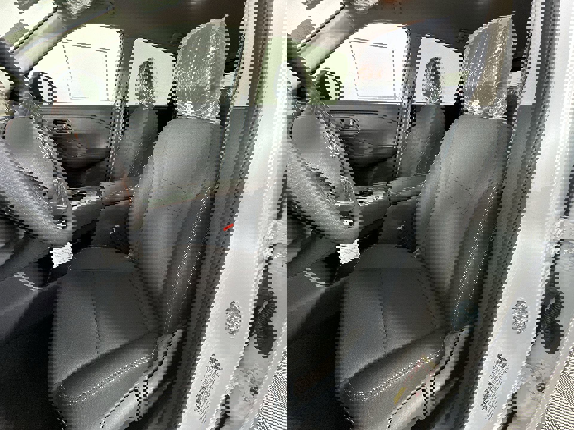 2025 Nissan Rogue S photo 4