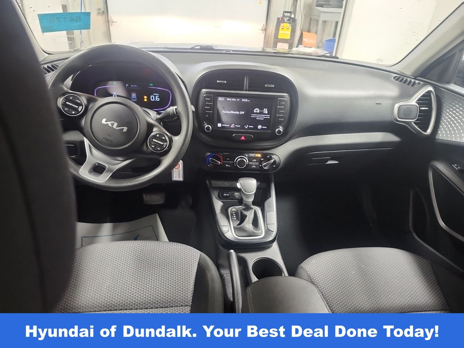 2023 Kia Soul LX photo 2