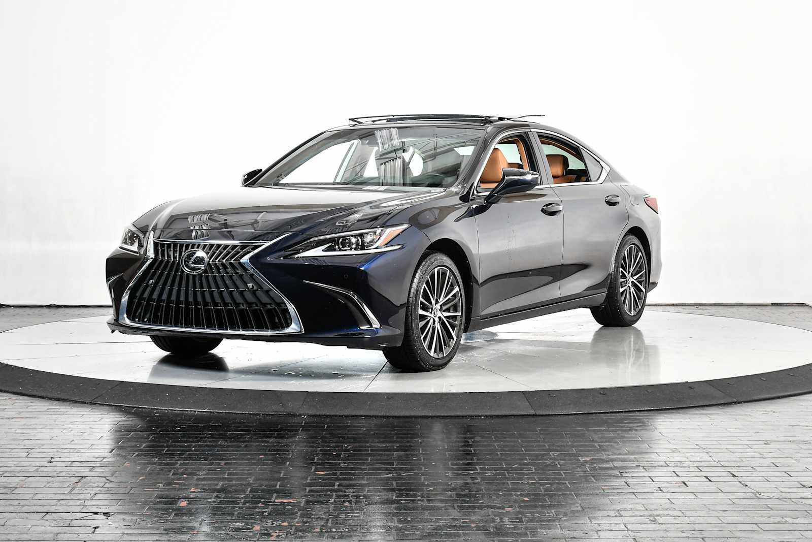 2025 Lexus ES 350's photo