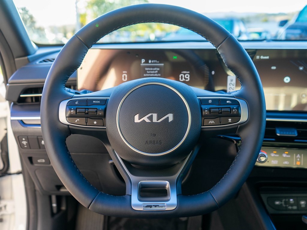 2026 Kia K5 GT-Line photo 12