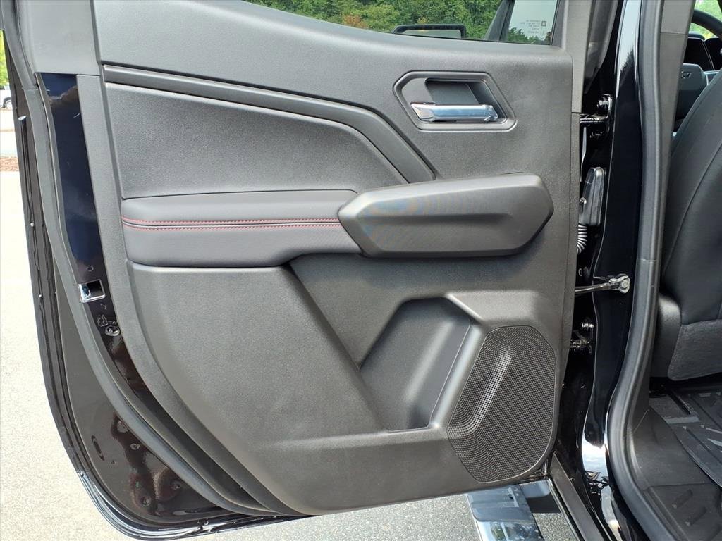 2026 Chevrolet Colorado Z71 photo 11
