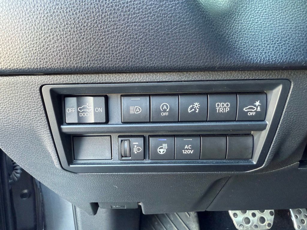 2022 Toyota Tundra SR5 photo 6