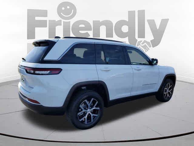 2025 Jeep Grand Cherokee Limited photo 4