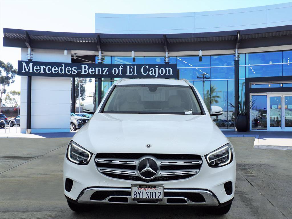 2021 Mercedes Benz GLC 300 photo 2