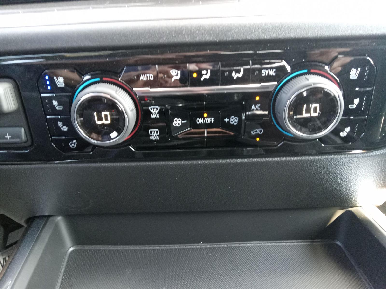 2026 Chevrolet Silverado 1500 High Country photo 19
