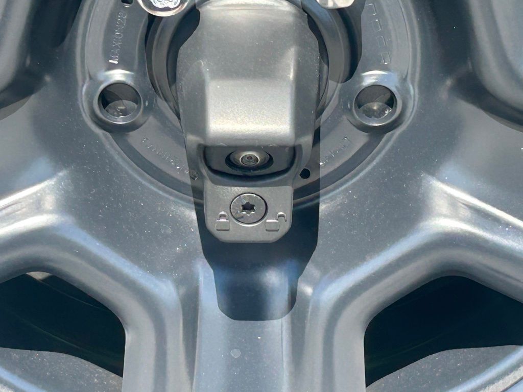 2025 Jeep Wrangler Sport photo 20