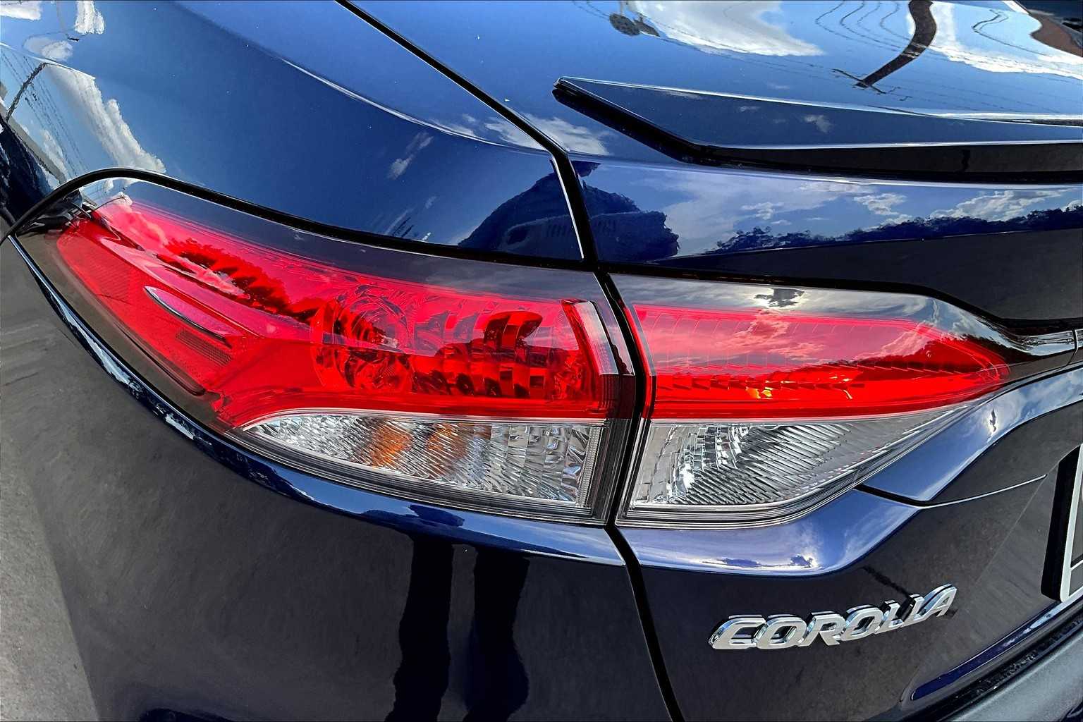 2024 Toyota Corolla XLE LE Premium SE photo 26