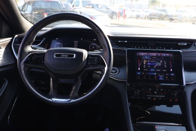 2022 Jeep Grand Cherokee Overland photo 20